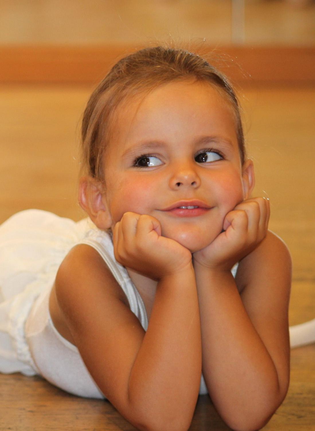 Clases a la carta: Escuela de Baile de Ballet M H Clases a la carta: Escuela de Baile de Ballet M H