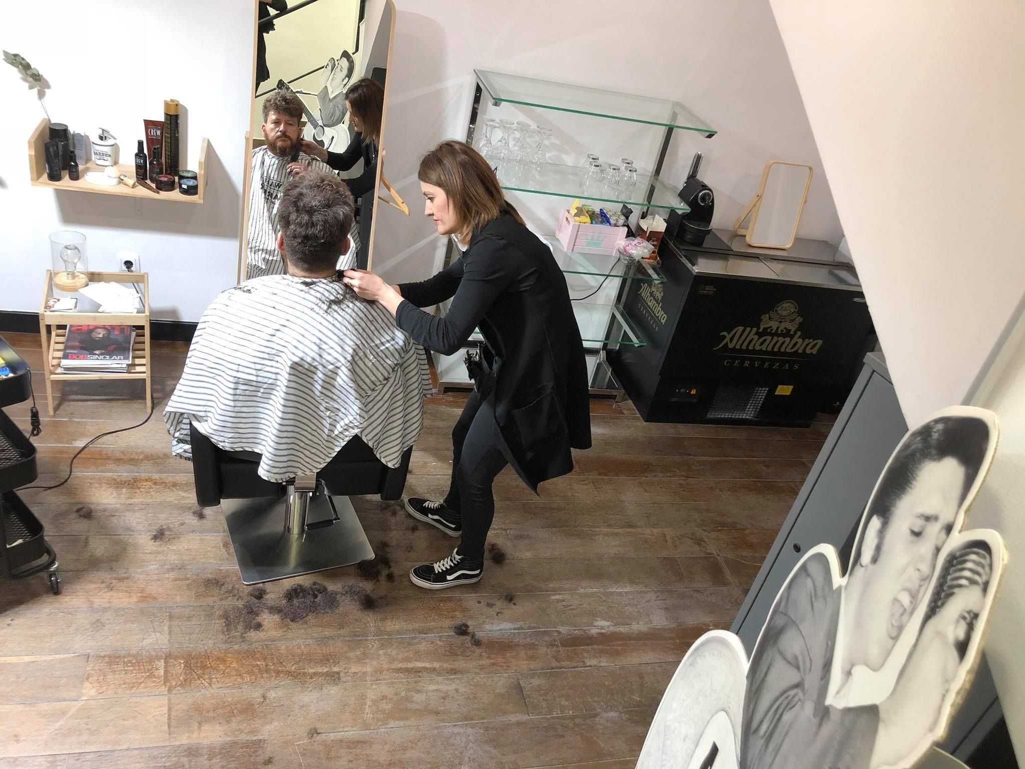 Barber Shop: Servicios de Priscila Cano Barber Shop: Servicios de Priscila Cano