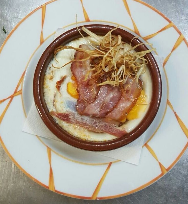 Huevos al plato con bacon Huevos al plato con bacon