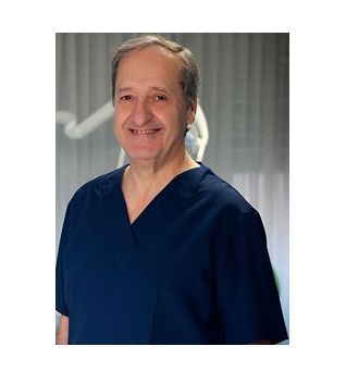 NUESTRO EQUIPO: Clínica dental de Centro Dental Implantológico Dr. Fanjul NUESTRO EQUIPO: Clínica dental de Centro Dental Implantológico Dr. Fanjul