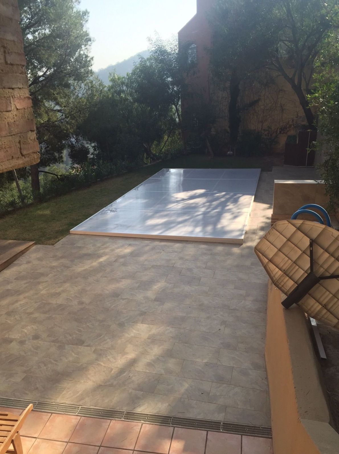 Tapa de aluminio y policarbonato para piscina. Tapa de aluminio y policarbonato para piscina.