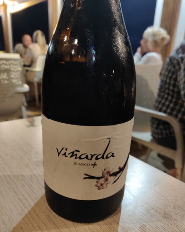 Vinos blancos: Nuestra carta de Kiosco La Charca Vinos blancos: Nuestra carta de Kiosco La Charca