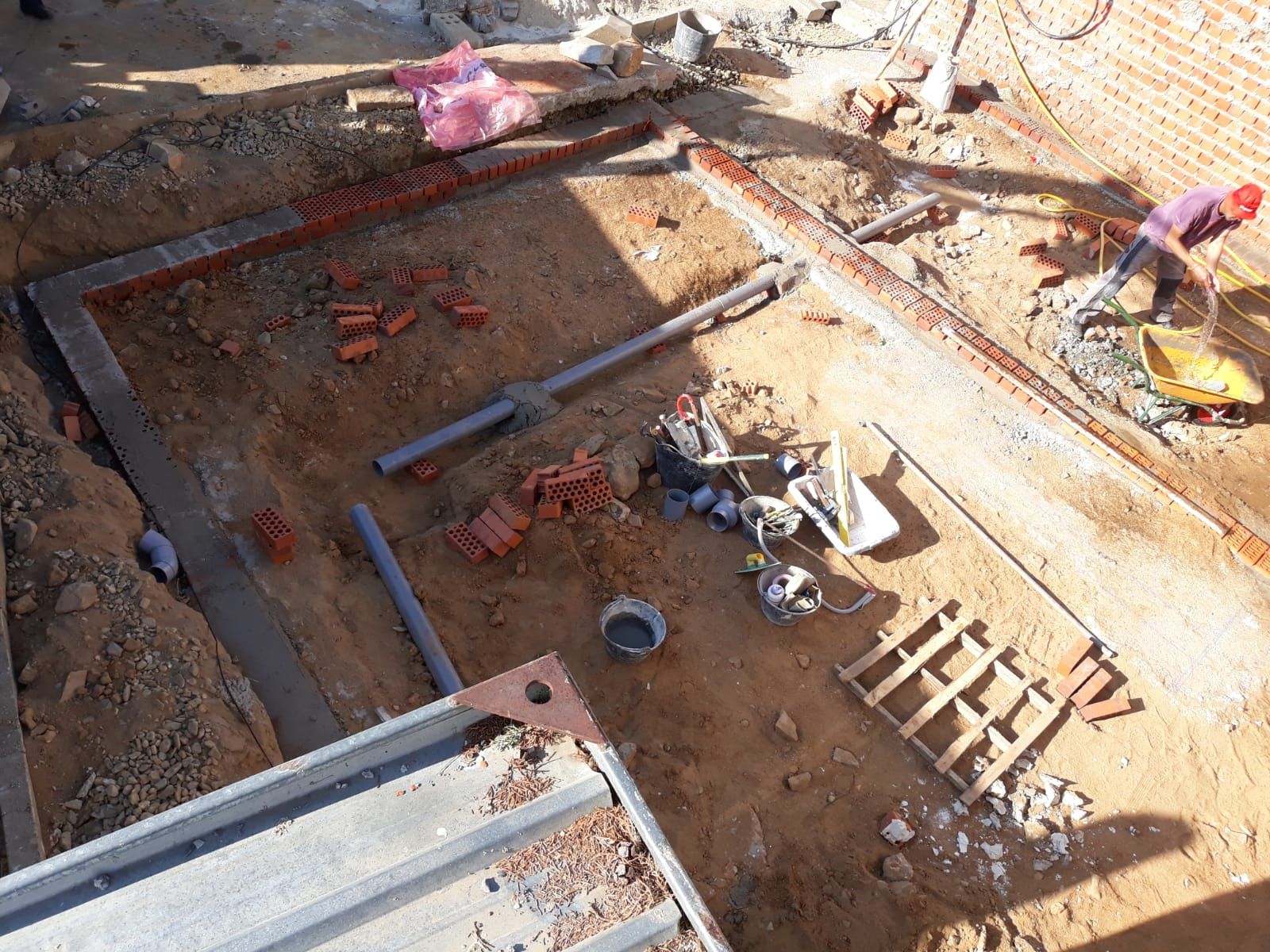 Construcción: Servicios de Contrusan Construcción: Servicios de Contrusan