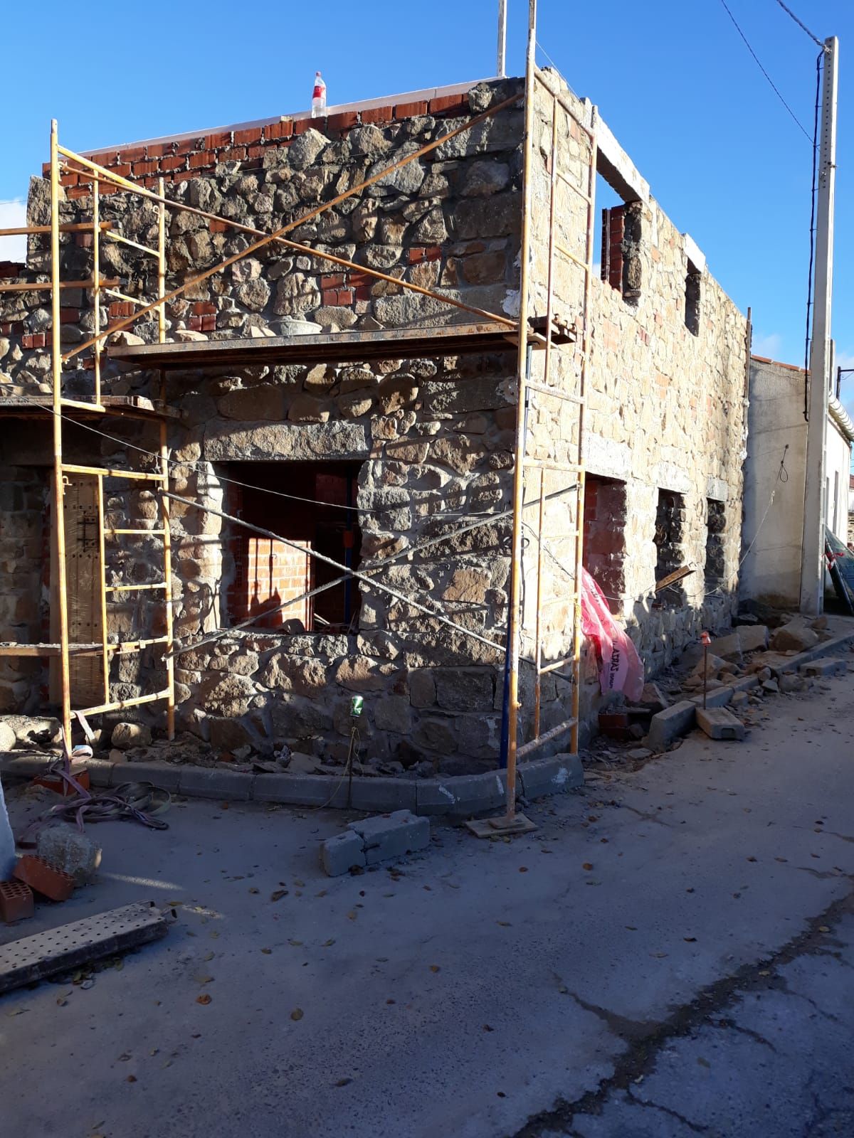 Obra nueva: Servicios de Contrusan Obra nueva: Servicios de Contrusan