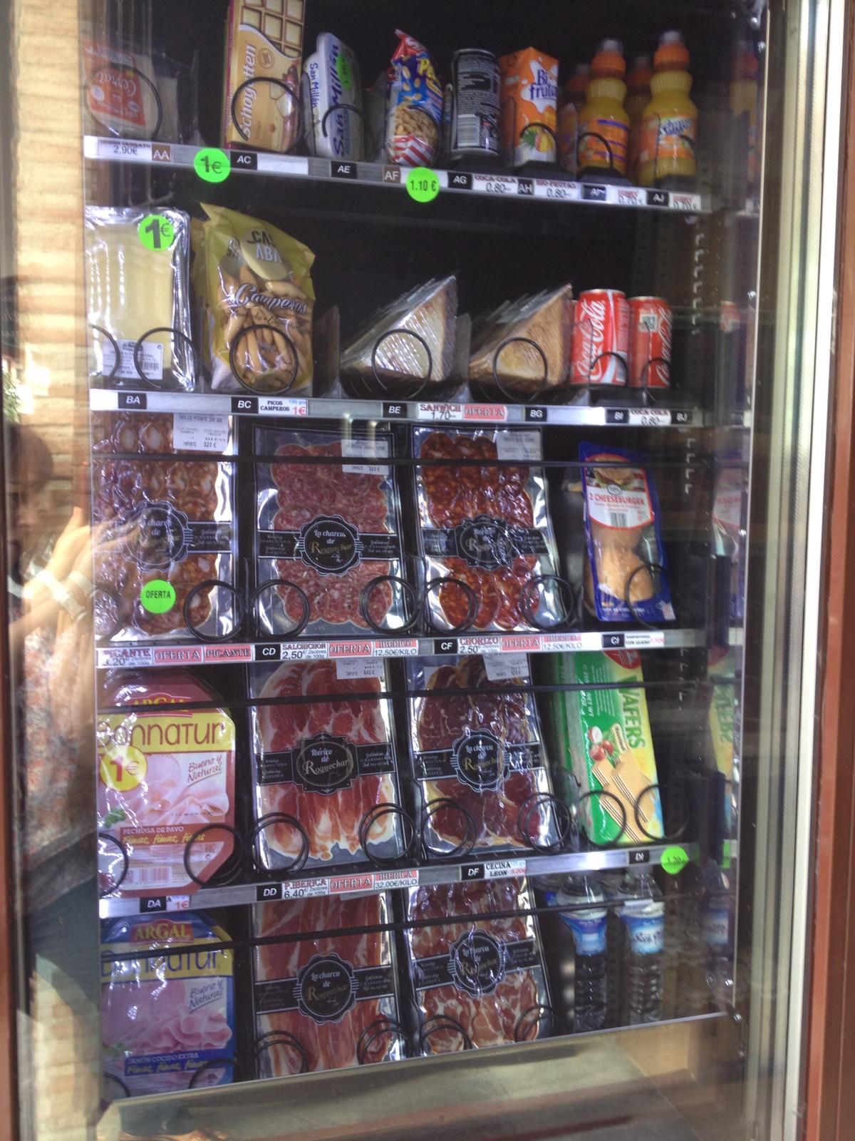 Máquina de vending con servicio 24 horas: Servicios de Roquechar Máquina de vending con servicio 24 horas: Servicios de Roquechar