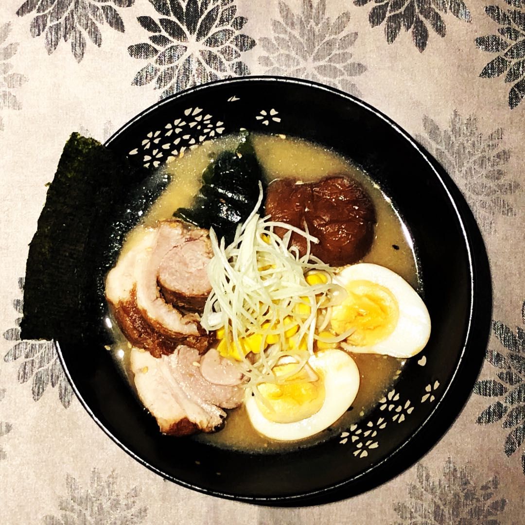 Ramen: Cocina japonesa de Kaede Restaurante Japonés Ramen: Cocina japonesa de Kaede Restaurante Japonés
