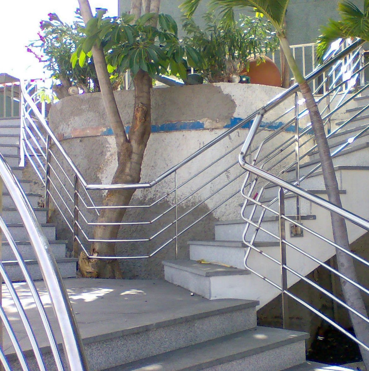 Baranda para escalera según diseño arquitectónico Baranda para escalera según diseño arquitectónico