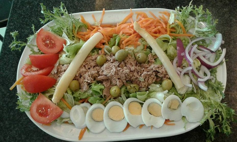 Ensaladas: Carta de Restaurante La Proa Ensaladas: Carta de Restaurante La Proa
