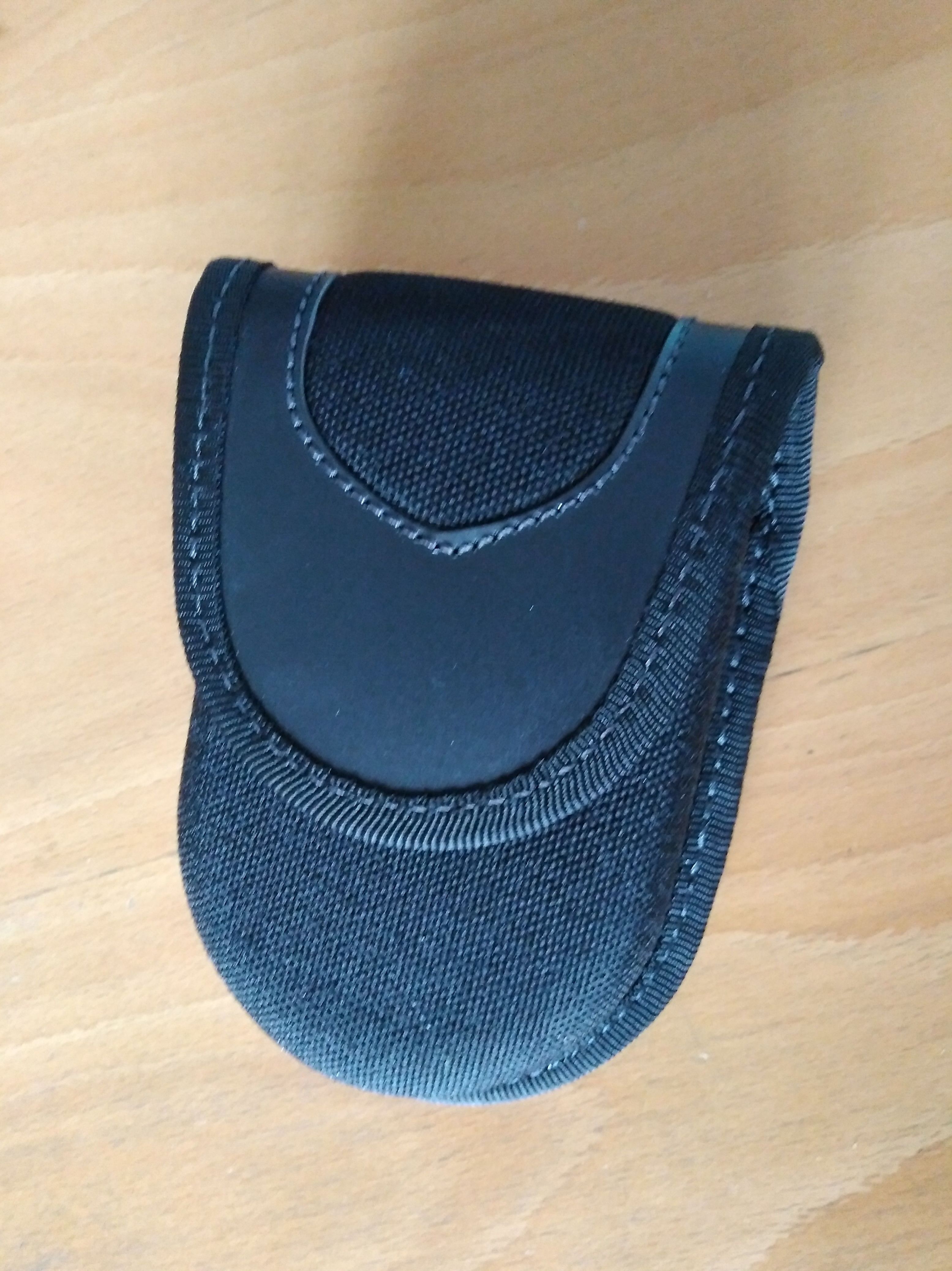 Funda grilletes cordura moldeada Roal: Catálogo de Izulan Funda grilletes cordura moldeada Roal: Catálogo de Izulan