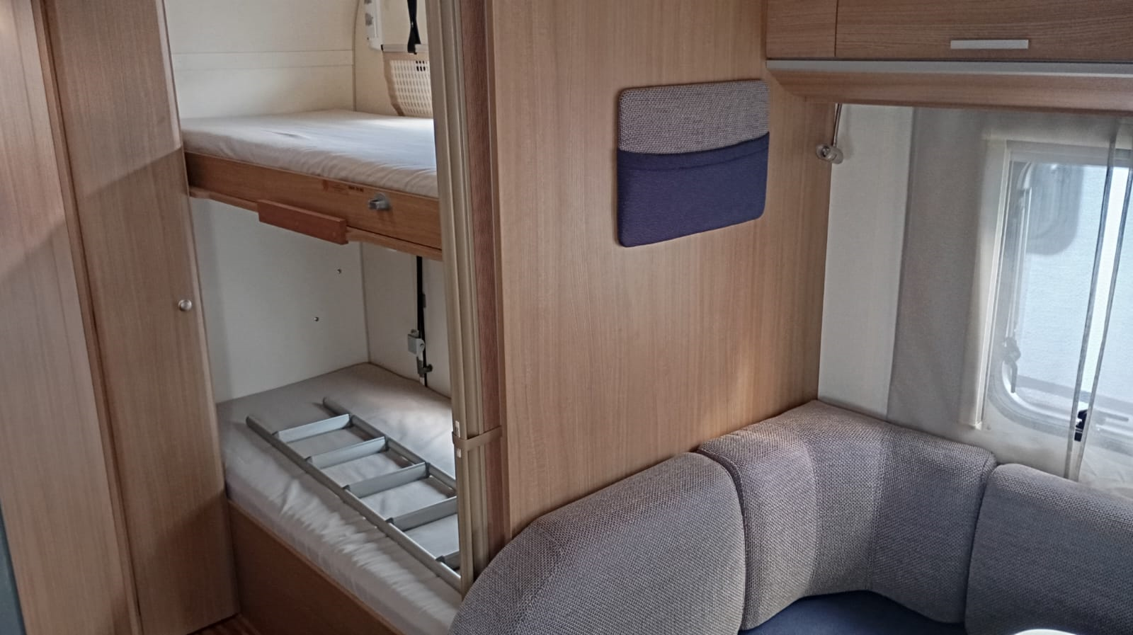 ADRIA AVIVA 495 LM - CARAVAN INN - LITERAS ADRIA AVIVA 495 LM - CARAVAN INN - LITERAS