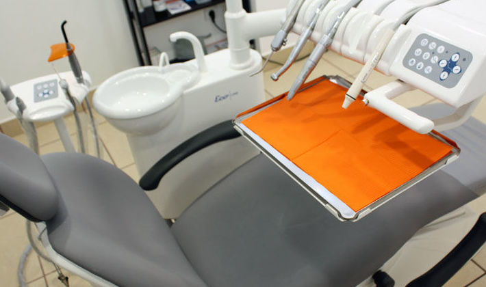Dentistas especializados en implantes dentales en Toledo