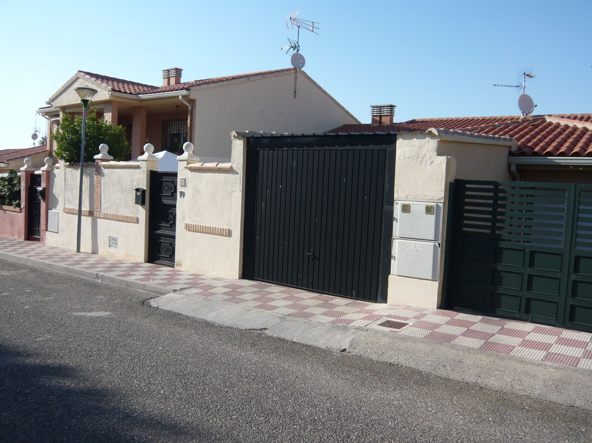 Chalet de una planta en Argés.: Inmuebles de Inmobiliaria La Montañesa Chalet de una planta en Argés.: Inmuebles de Inmobiliaria La Montañesa