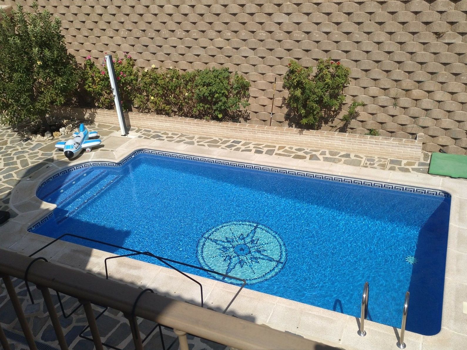 Venta chalet con piscina VALPARAISO, Toledo: Inmuebles de Inmobiliaria La Montañesa Venta chalet con piscina VALPARAISO, Toledo: Inmuebles de Inmobiliaria La Montañesa