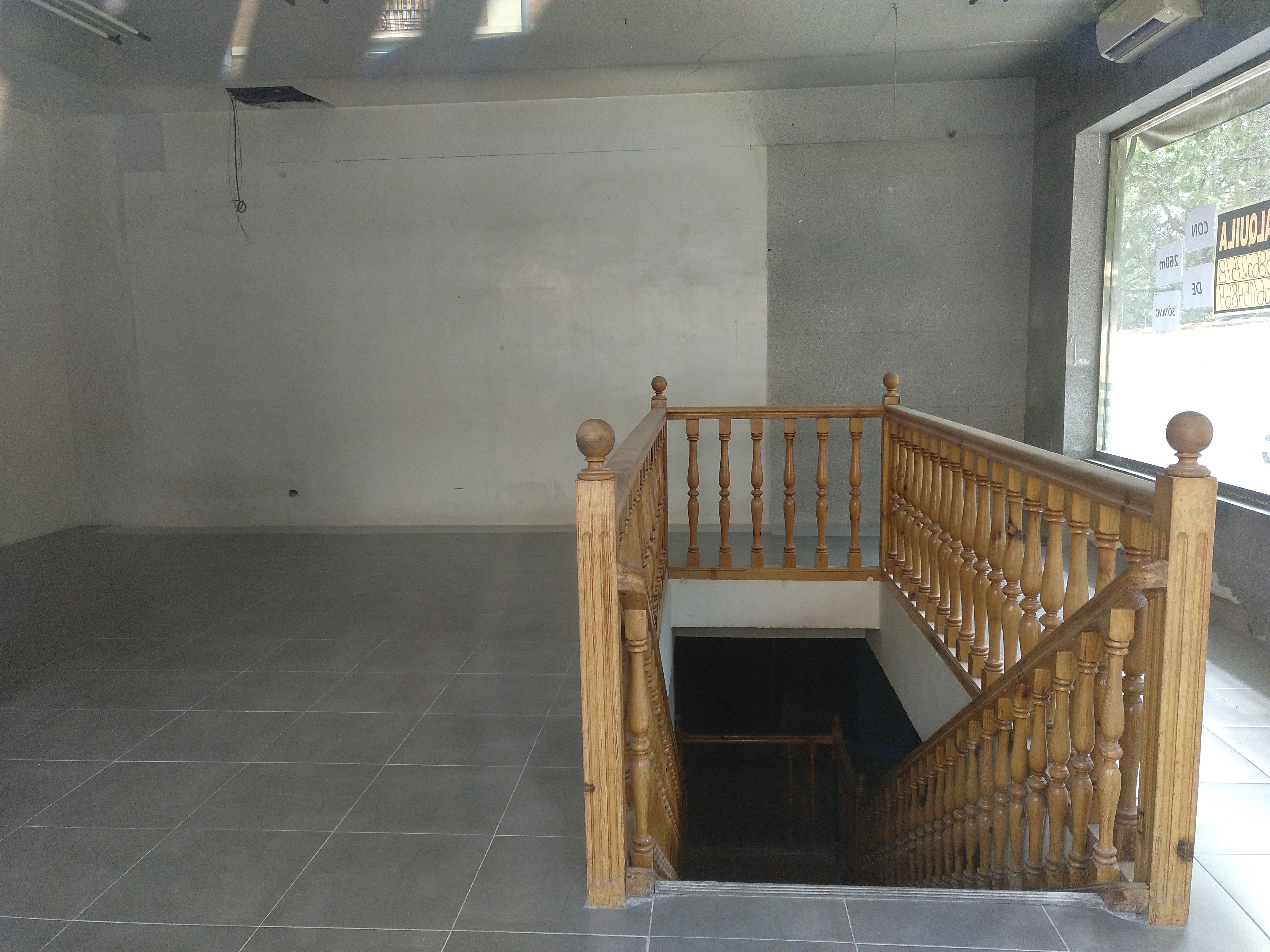 Alquiler local comercial zona Barber Alquiler local comercial zona Barber