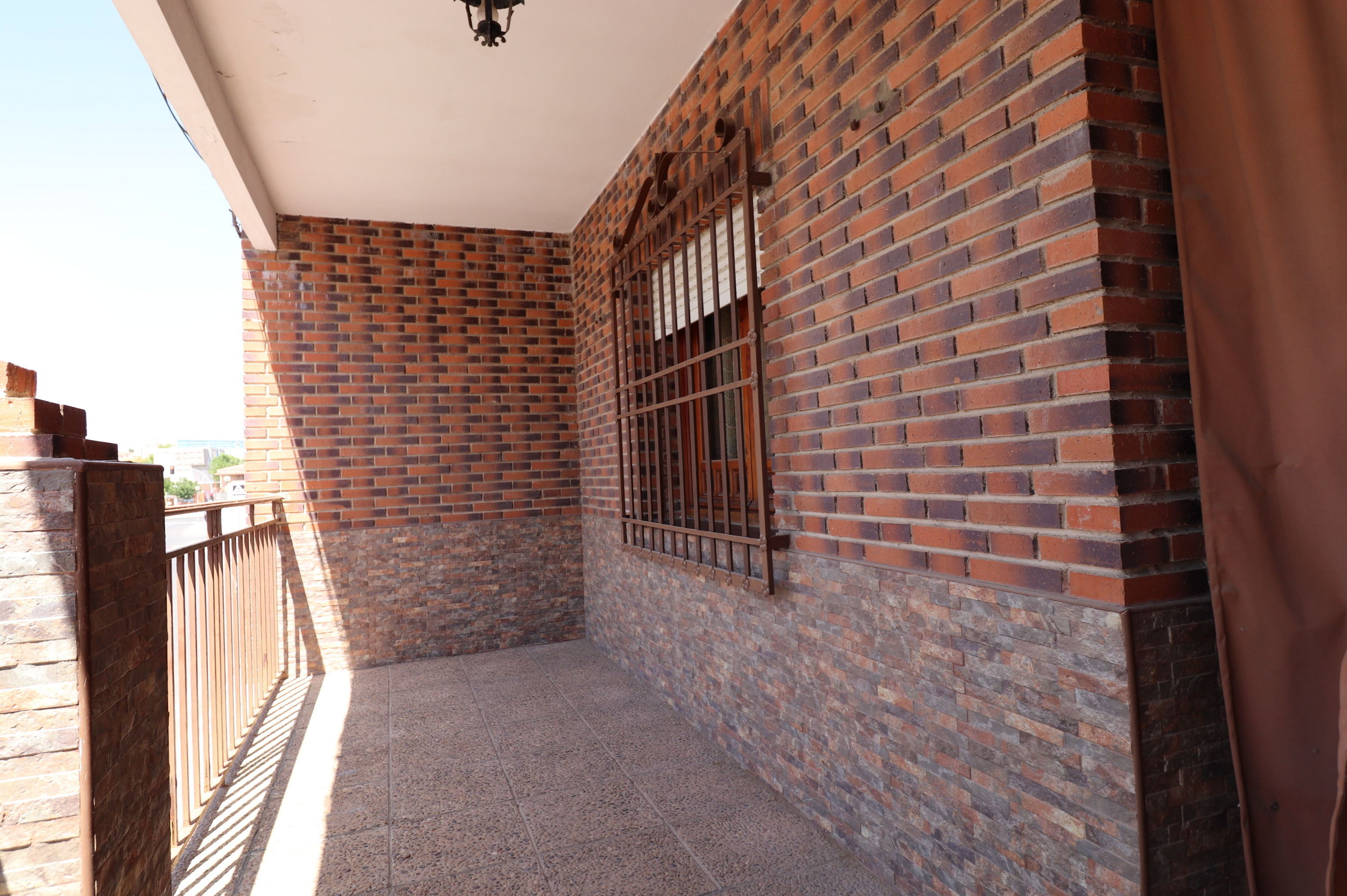 Casa de Pueblo en Cobisa, Toledo: Inmuebles de Inmobiliaria La Montañesa Casa de Pueblo en Cobisa, Toledo: Inmuebles de Inmobiliaria La Montañesa