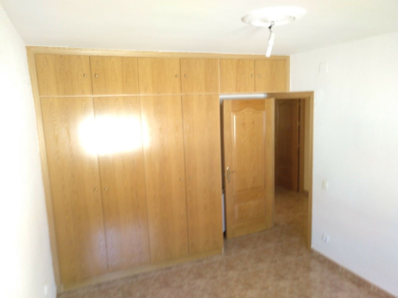 Venta de piso en Yuncler: Inmuebles de Inmobiliaria La Montañesa Venta de piso en Yuncler: Inmuebles de Inmobiliaria La Montañesa