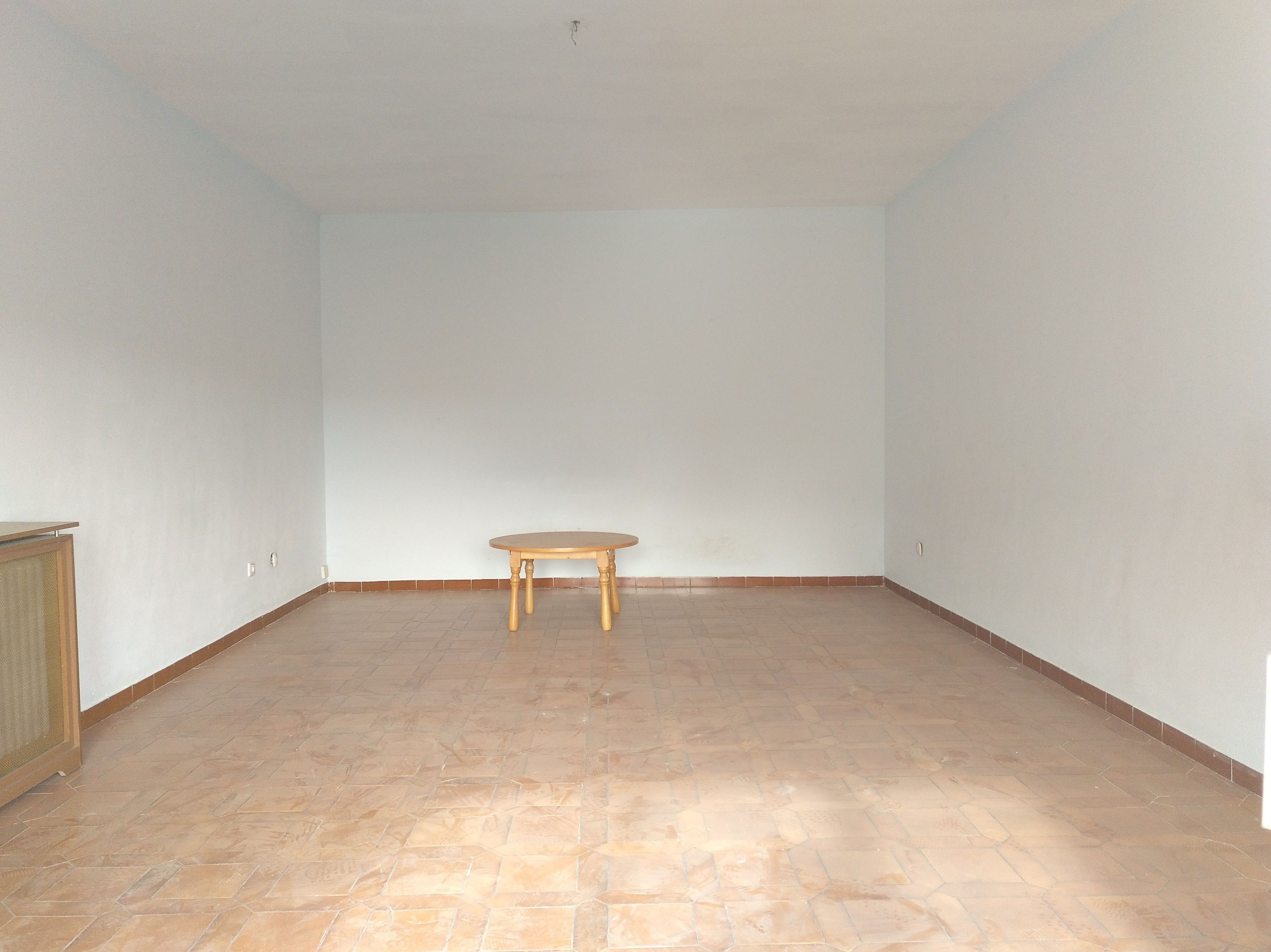 Piso 118m2 en Azucaica: Inmuebles de Inmobiliaria La Montañesa Piso 118m2 en Azucaica: Inmuebles de Inmobiliaria La Montañesa