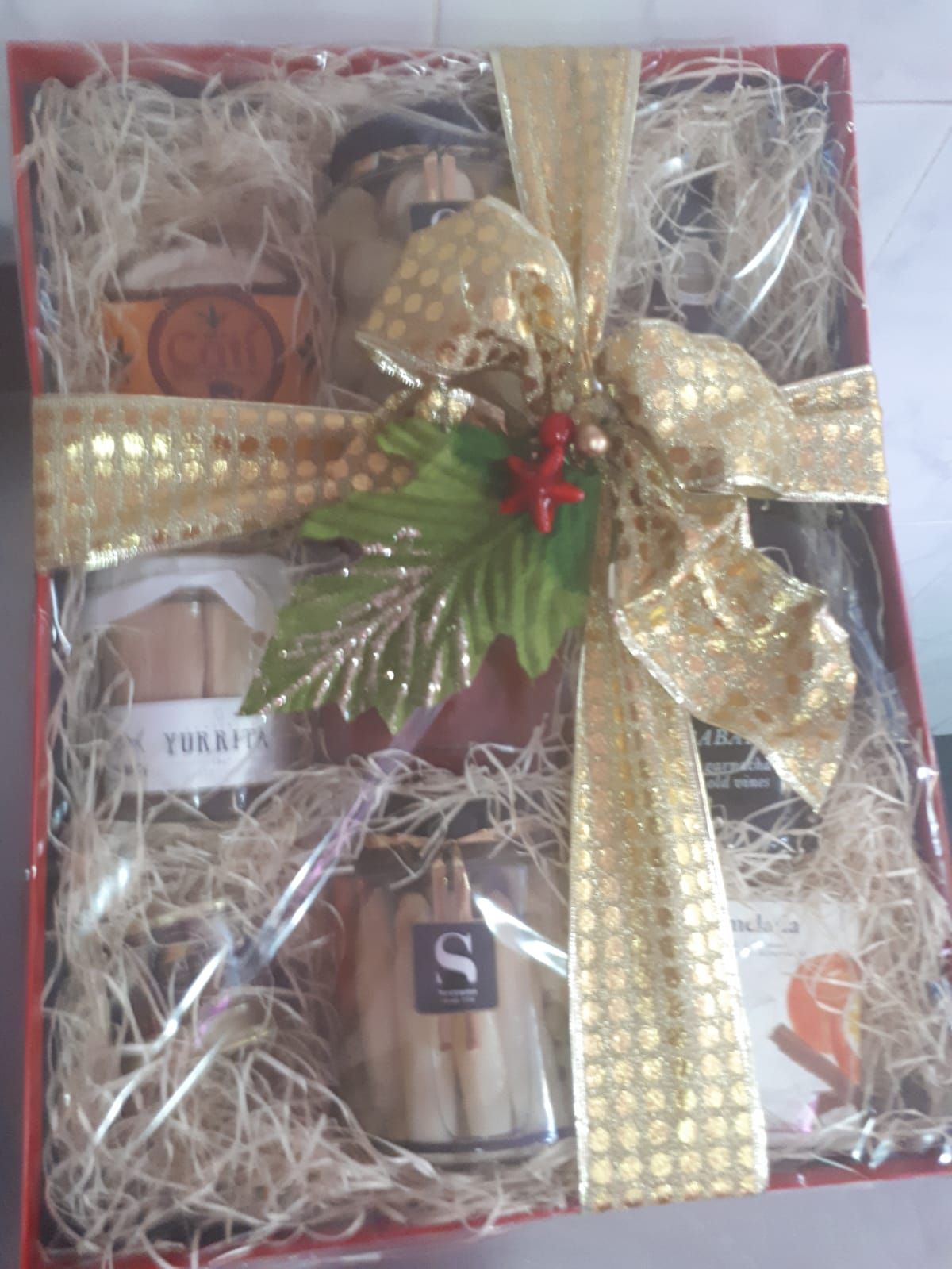 Cestas regalo: Productos y servicios de Carnicería Charcutería Valero y Marimar Cestas regalo: Productos y servicios de Carnicería Charcutería Valero y Marimar