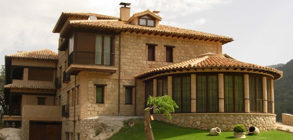 Proyectos realizados 1: Servicios de G63 Arinur Proyectos realizados 1: Servicios de G63 Arinur