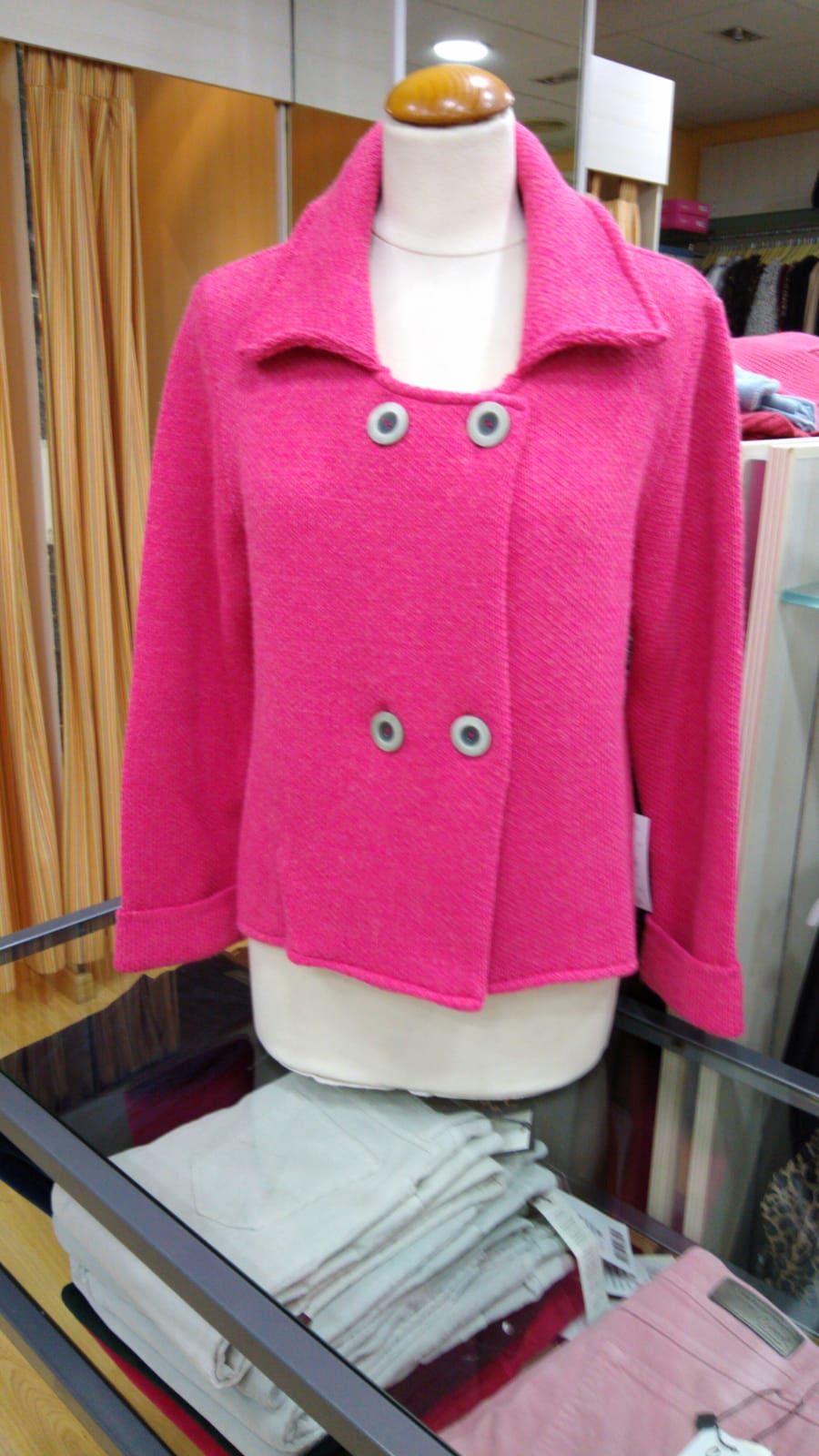 Camisas, blusas y camisetas para mujer: Colecciones de Modas Alyssa Camisas, blusas y camisetas para mujer: Colecciones de Modas Alyssa