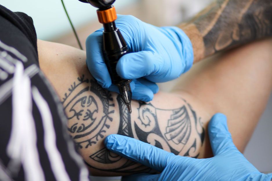 Tattoo Loft es tu estudio artístico para tatuajes maoríes en Carabanchel, Madrid