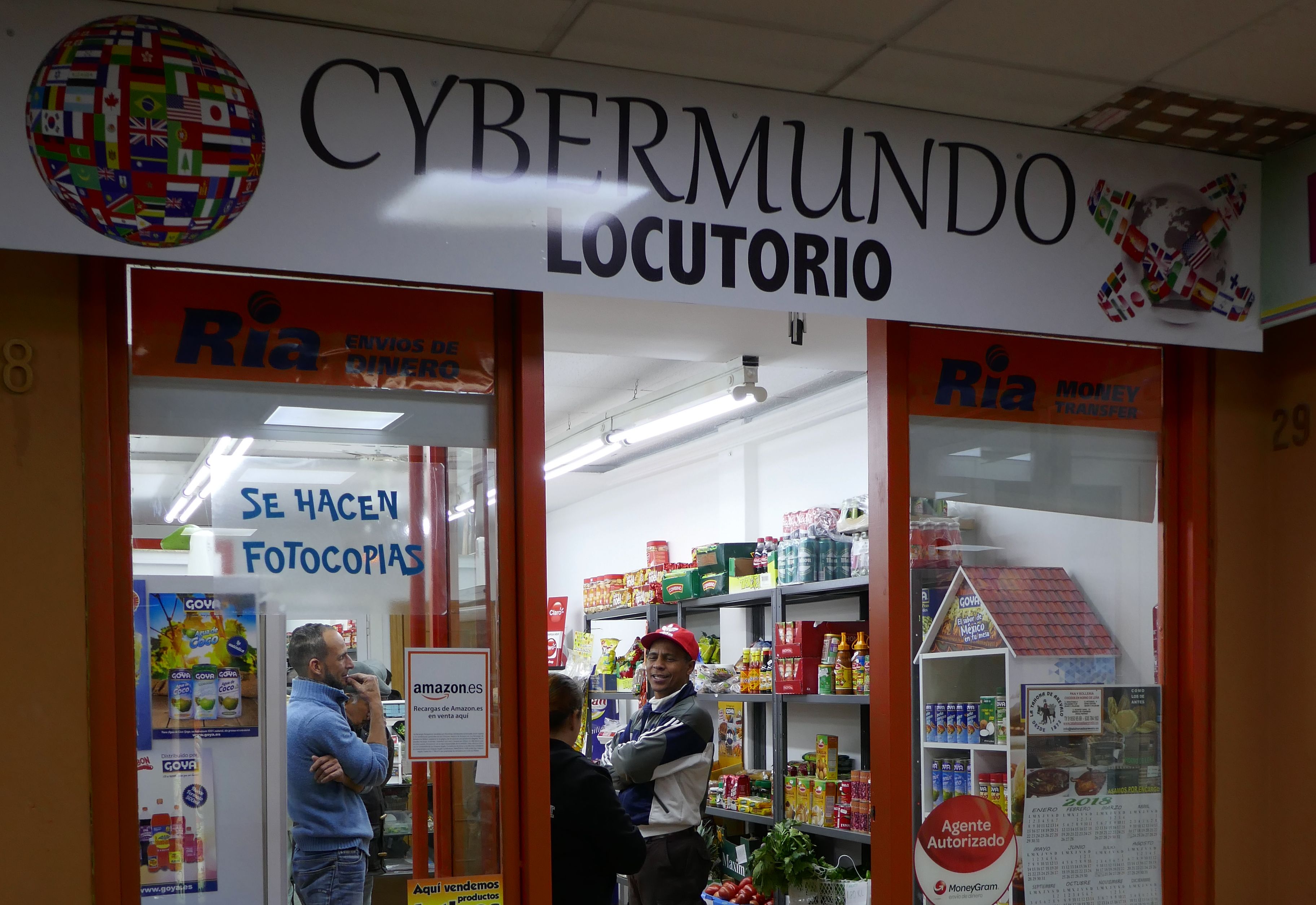 Cybermundo Locutorio: Tiendas de Zoco Villalba Cybermundo Locutorio: Tiendas de Zoco Villalba