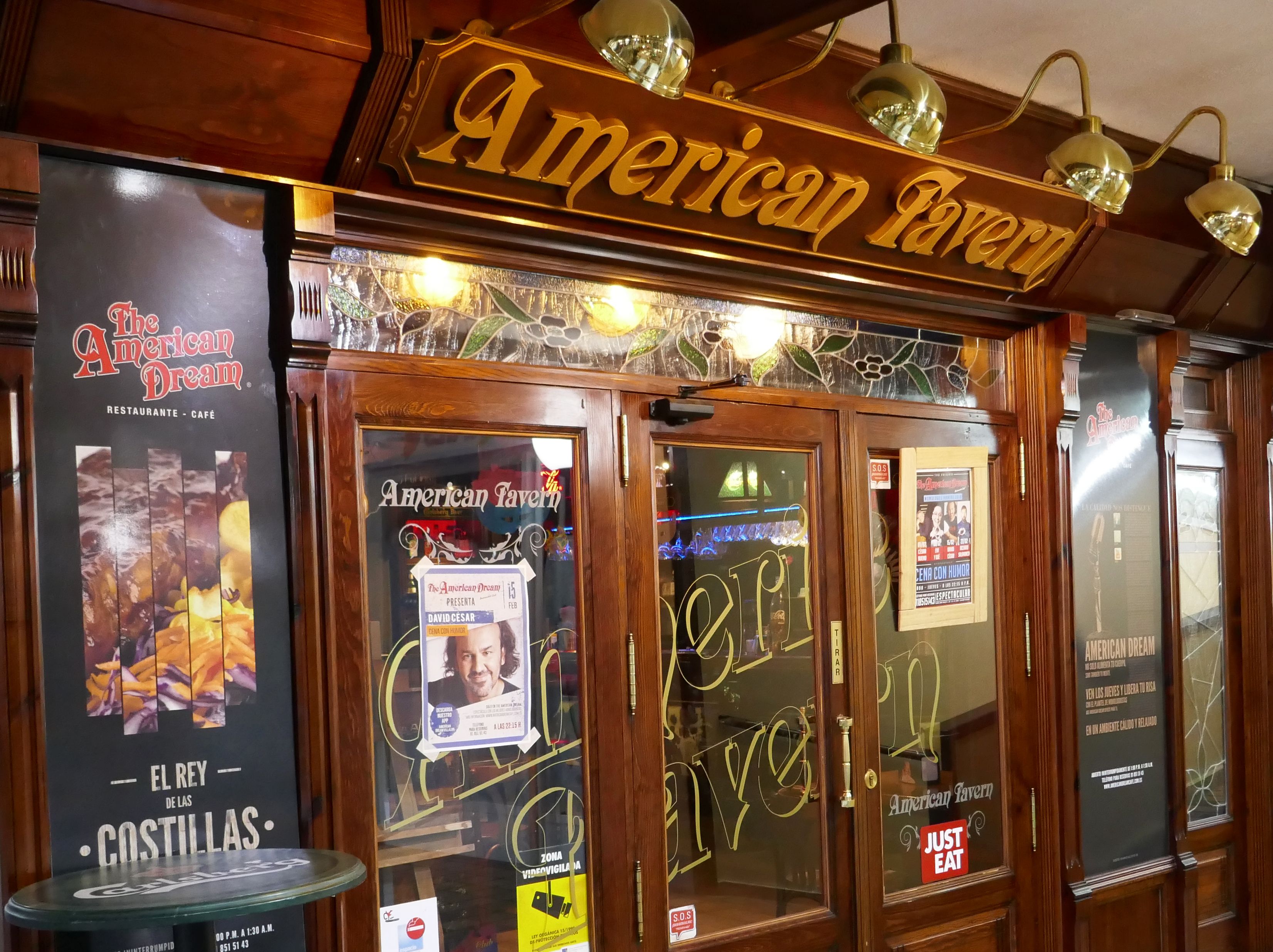 American Tavern: Tiendas de Zoco Villalba American Tavern: Tiendas de Zoco Villalba