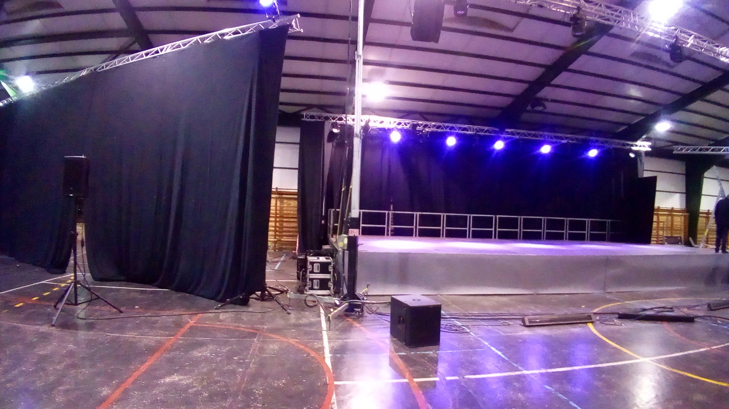 Escenario, Iluminación, truss, telones Escenario, Iluminación, truss, telones