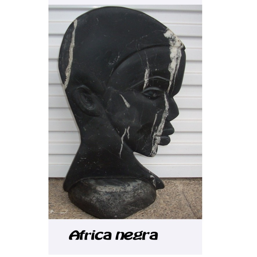 África negra: Esculturas de Antonia Dávalos África negra: Esculturas de Antonia Dávalos