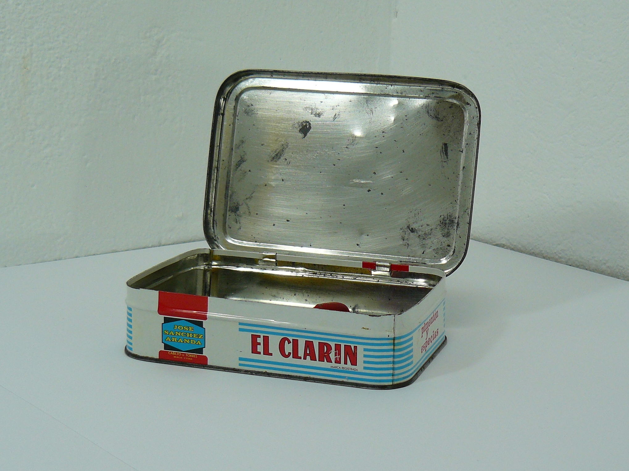 Lata de pimentón El Clarin: de Ruzafa Vintage Lata de pimentón El Clarin: de Ruzafa Vintage