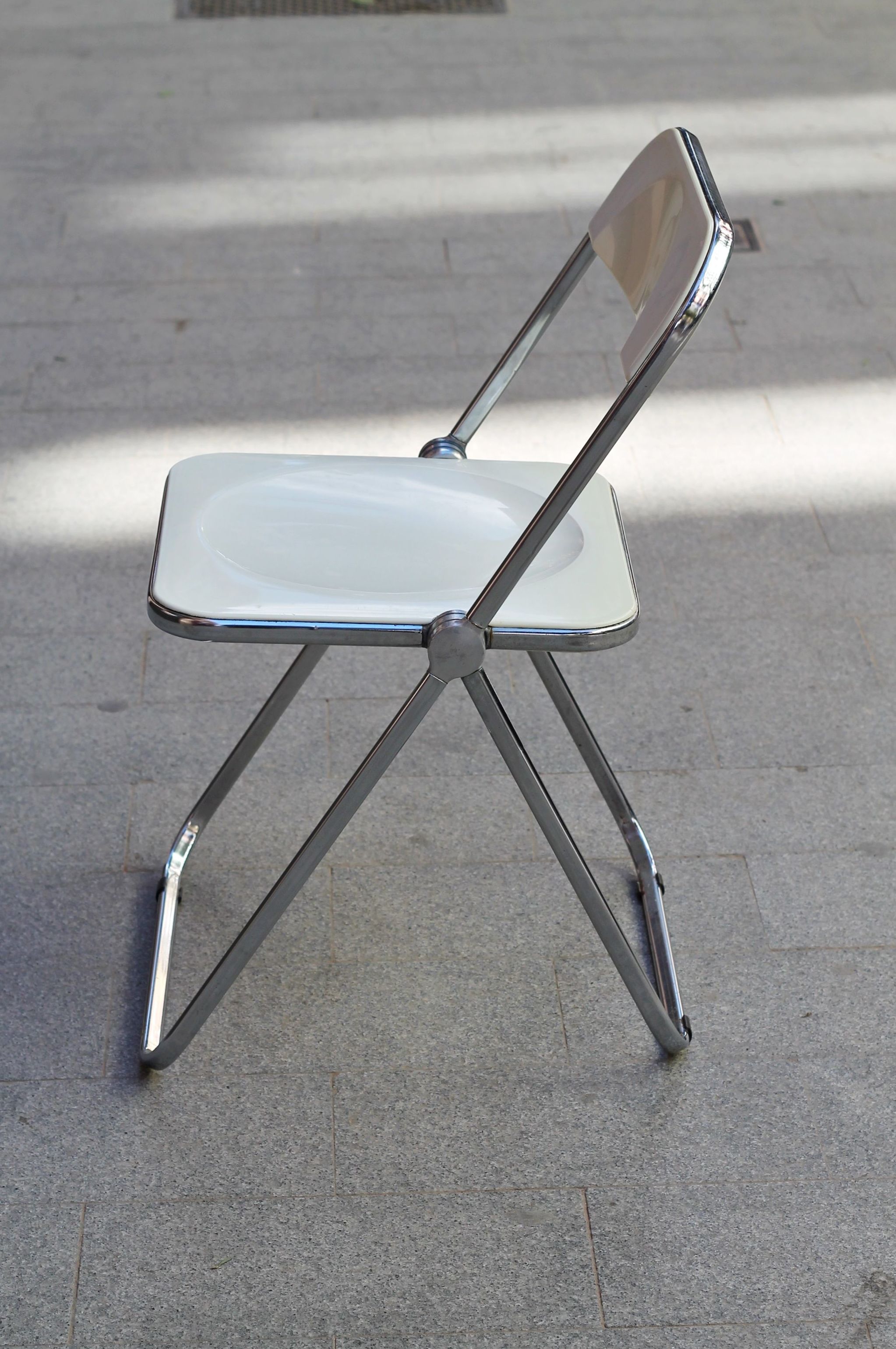 Silla PLIA de Giancarlo Piretti para Castelli REF:SI130: de Ruzafa Vintage Silla PLIA de Giancarlo Piretti para Castelli REF:SI130: de Ruzafa Vintage