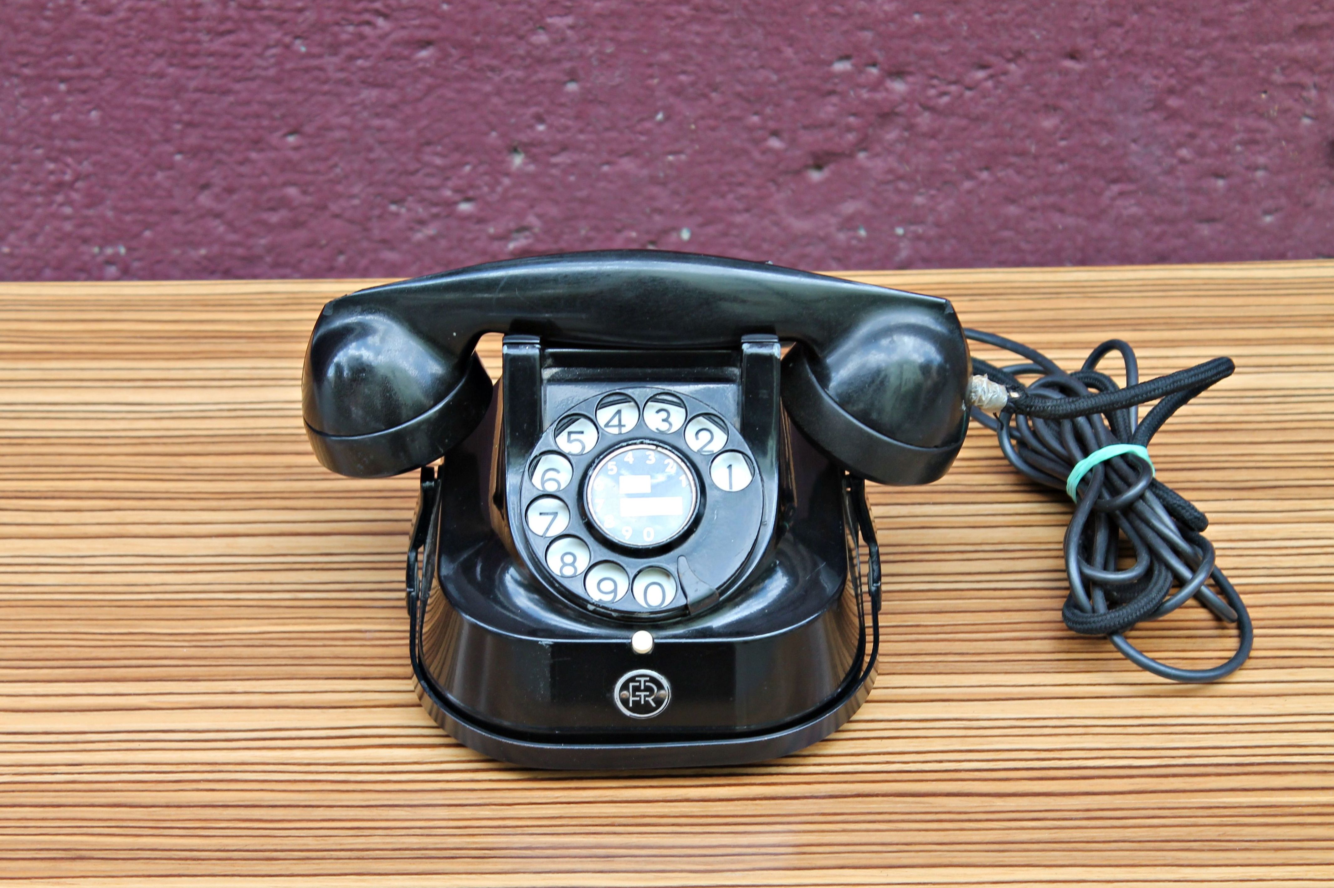 TELEFONO ANTIGUO DE BAQUELITA TELEFONO ANTIGUO DE BAQUELITA