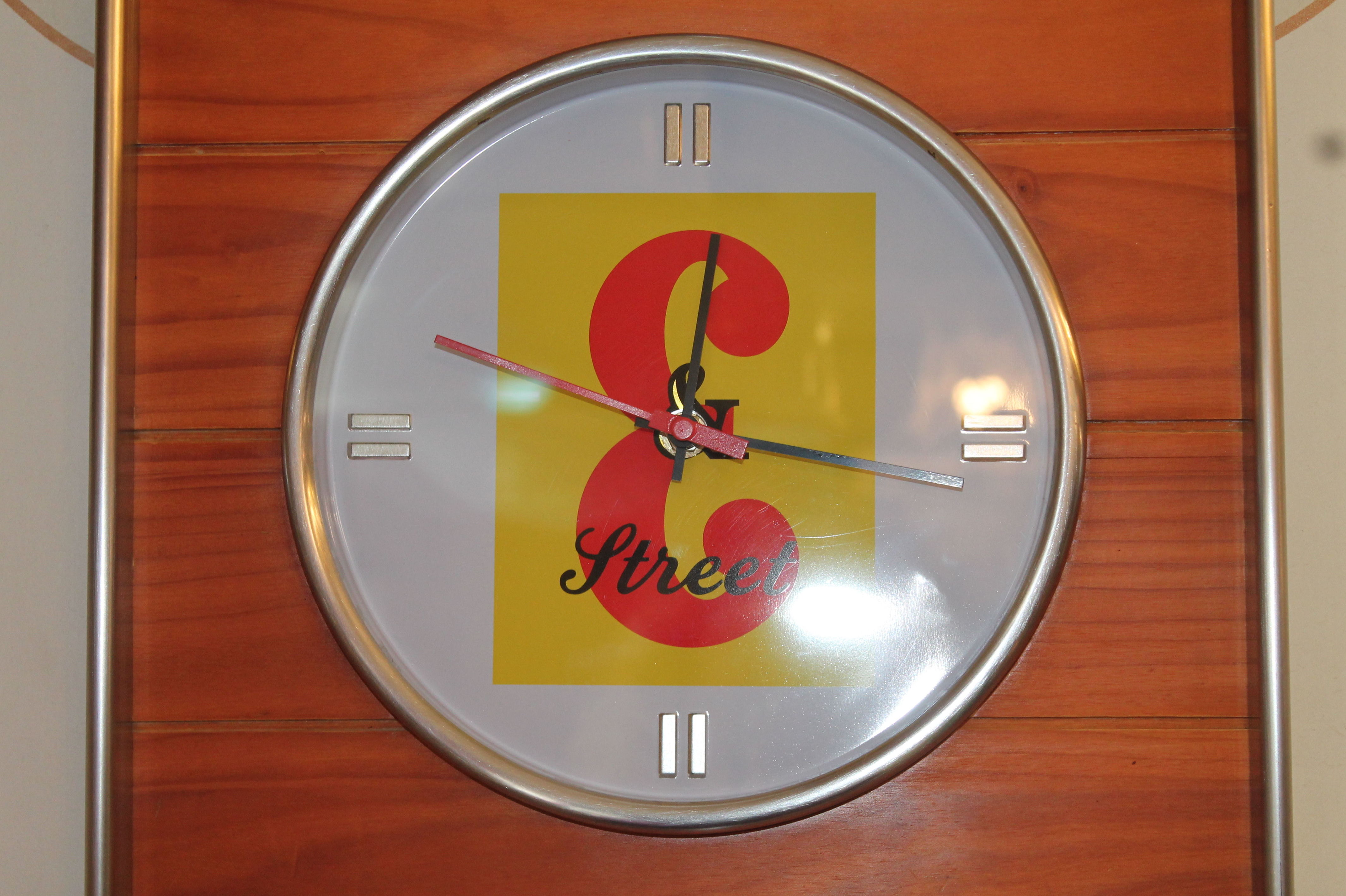 Reloj Promocional JB: Artículos de Ruzafa Vintage Reloj Promocional JB: Artículos de Ruzafa Vintage