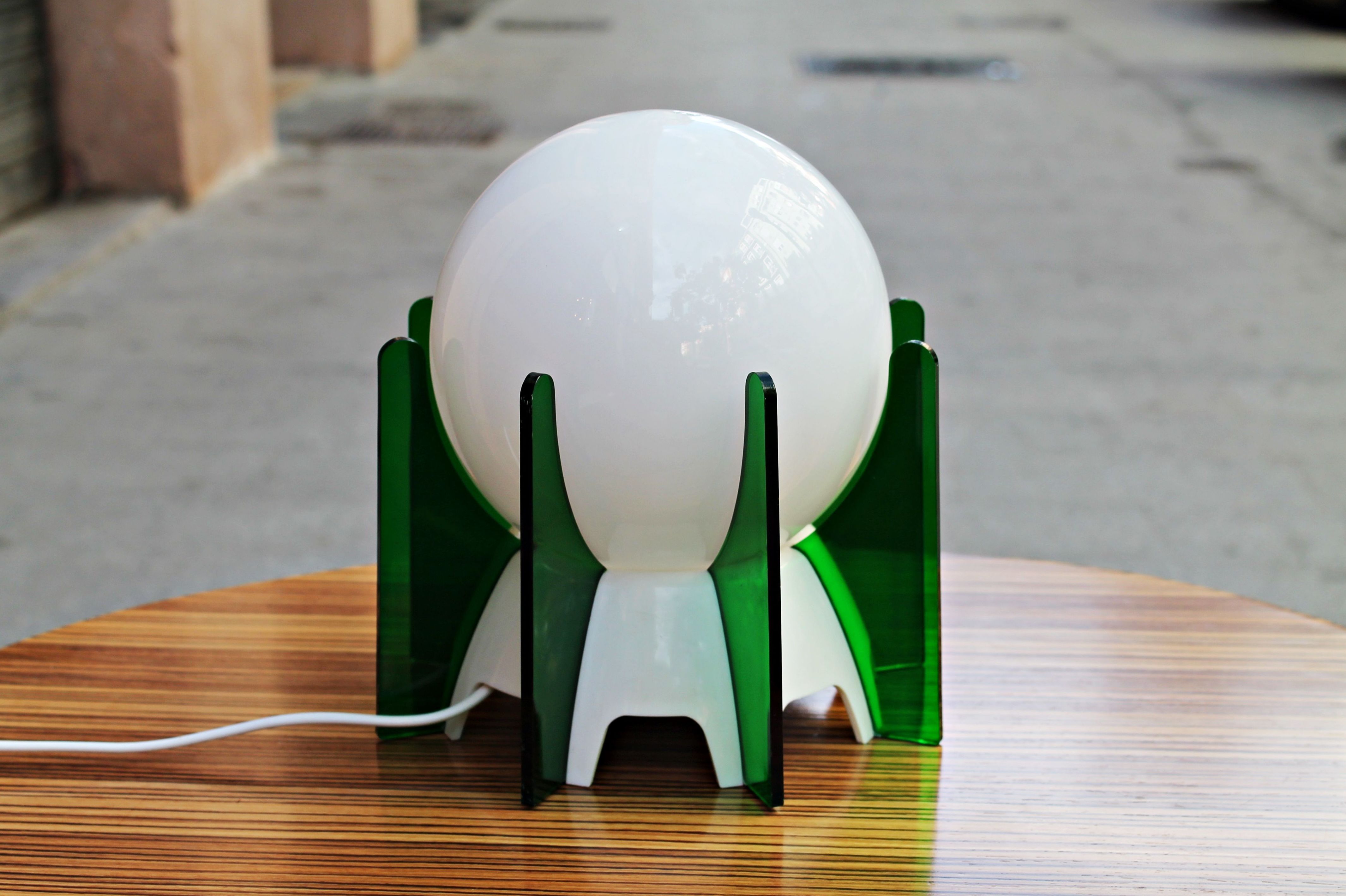 Lámpara de mesa tipo lanzadera: Artículos de Ruzafa Vintage Lámpara de mesa tipo lanzadera: Artículos de Ruzafa Vintage