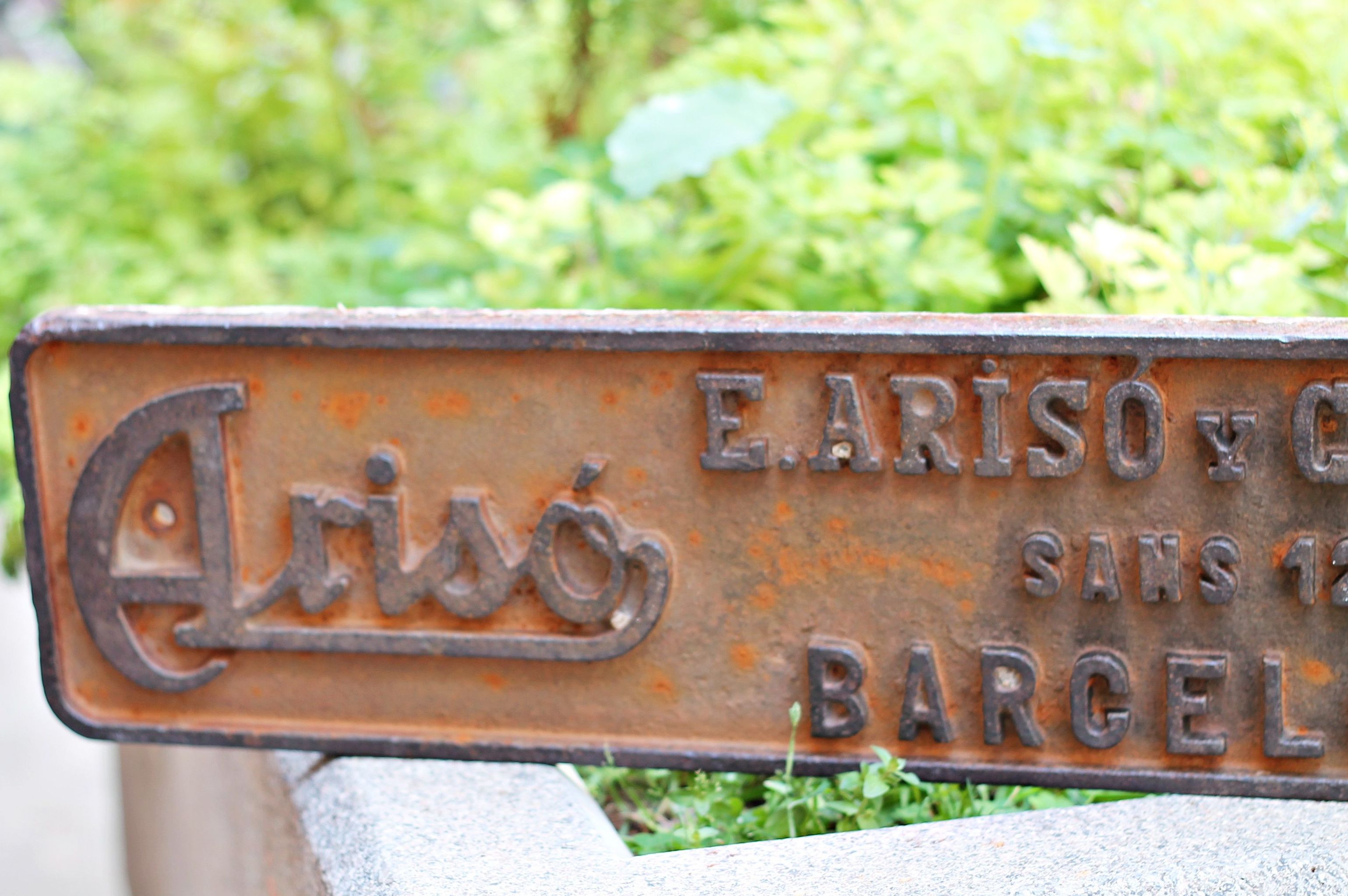 Placa de hierro industrial: de Ruzafa Vintage Placa de hierro industrial: de Ruzafa Vintage