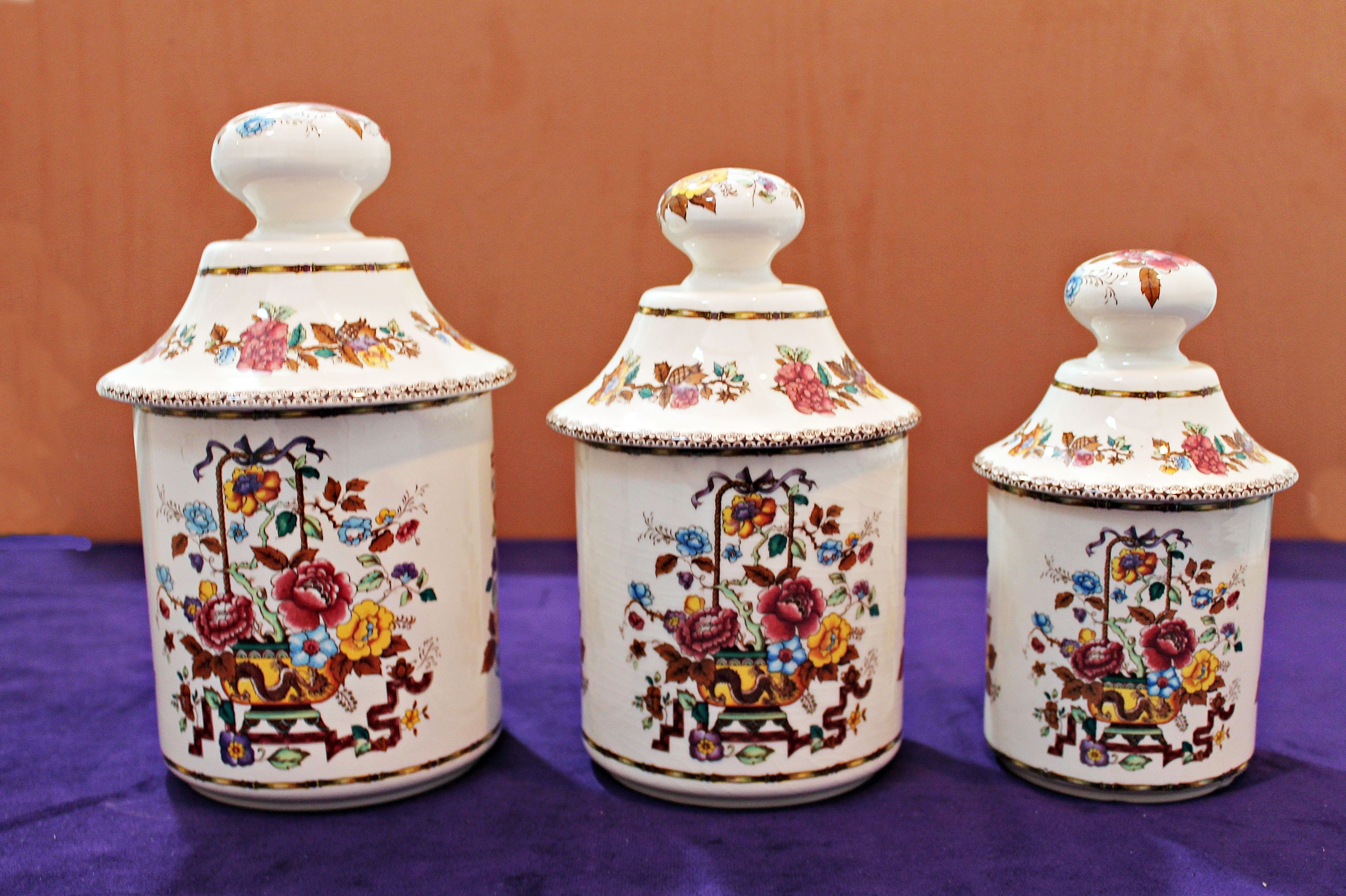 3 Tarros de porcelana San Claudio colección MADRÁS.: Artículos de Ruzafa Vintage 3 Tarros de porcelana San Claudio colección MADRÁS.: Artículos de Ruzafa Vintage