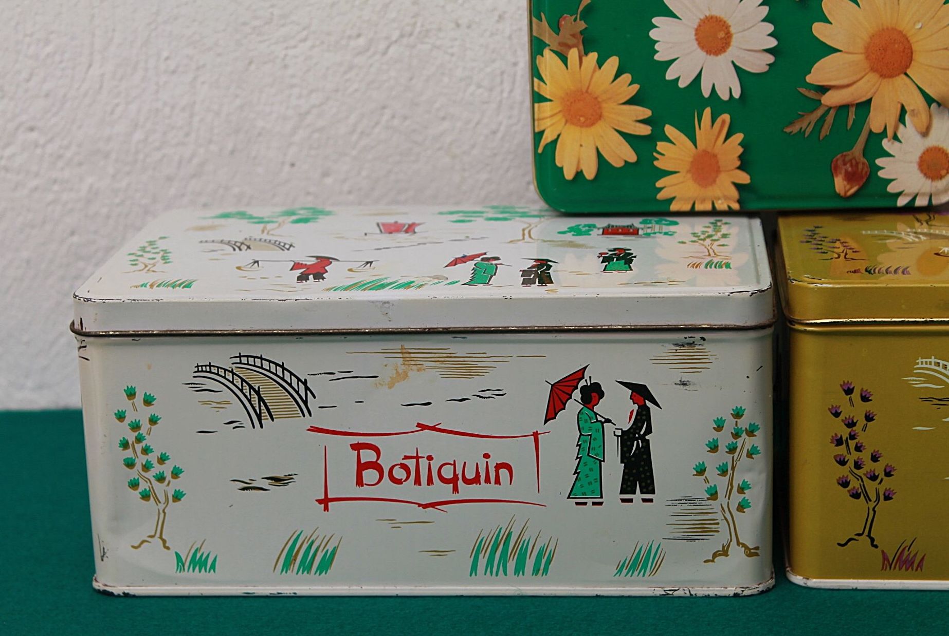 Latas de “Cola-Cao” : Artículos de Ruzafa Vintage Latas de “Cola-Cao” : Artículos de Ruzafa Vintage