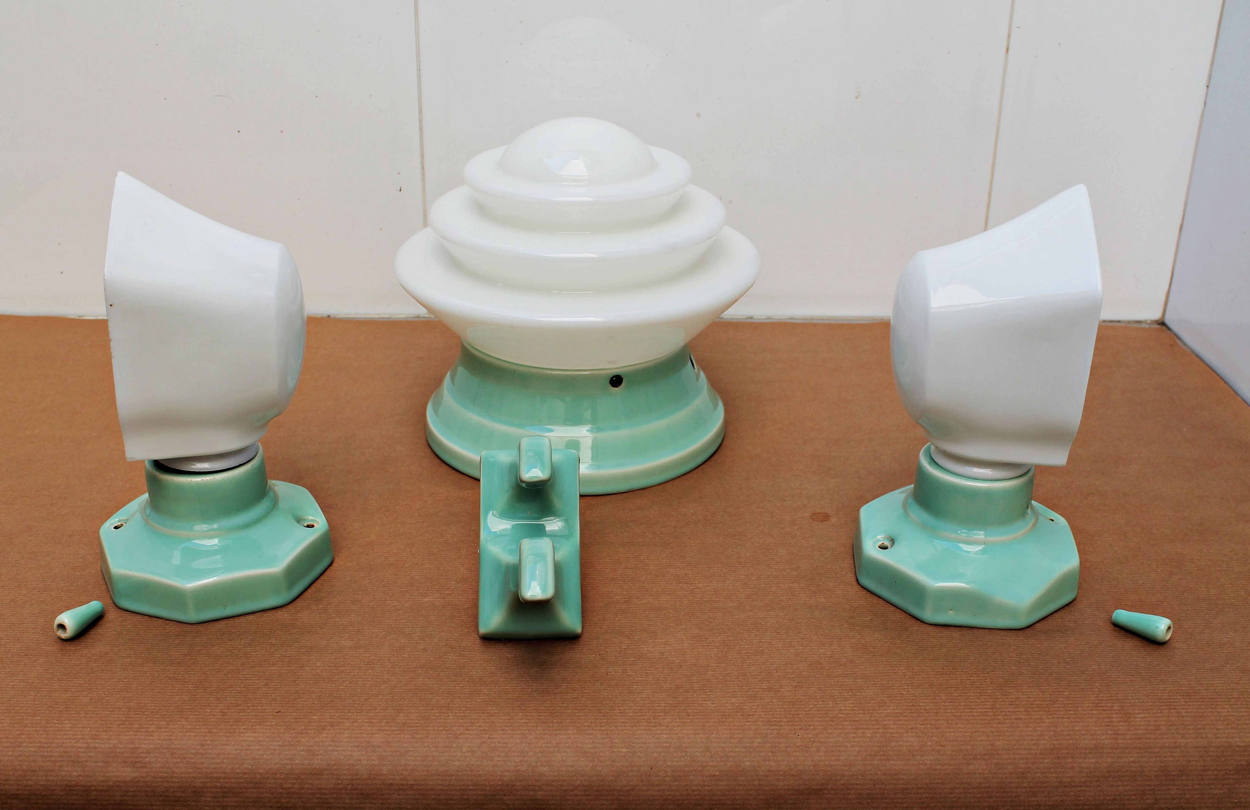 CONJUNTO DE BAÑO ART DECO EN VALENCIA CONJUNTO DE BAÑO ART DECO EN VALENCIA