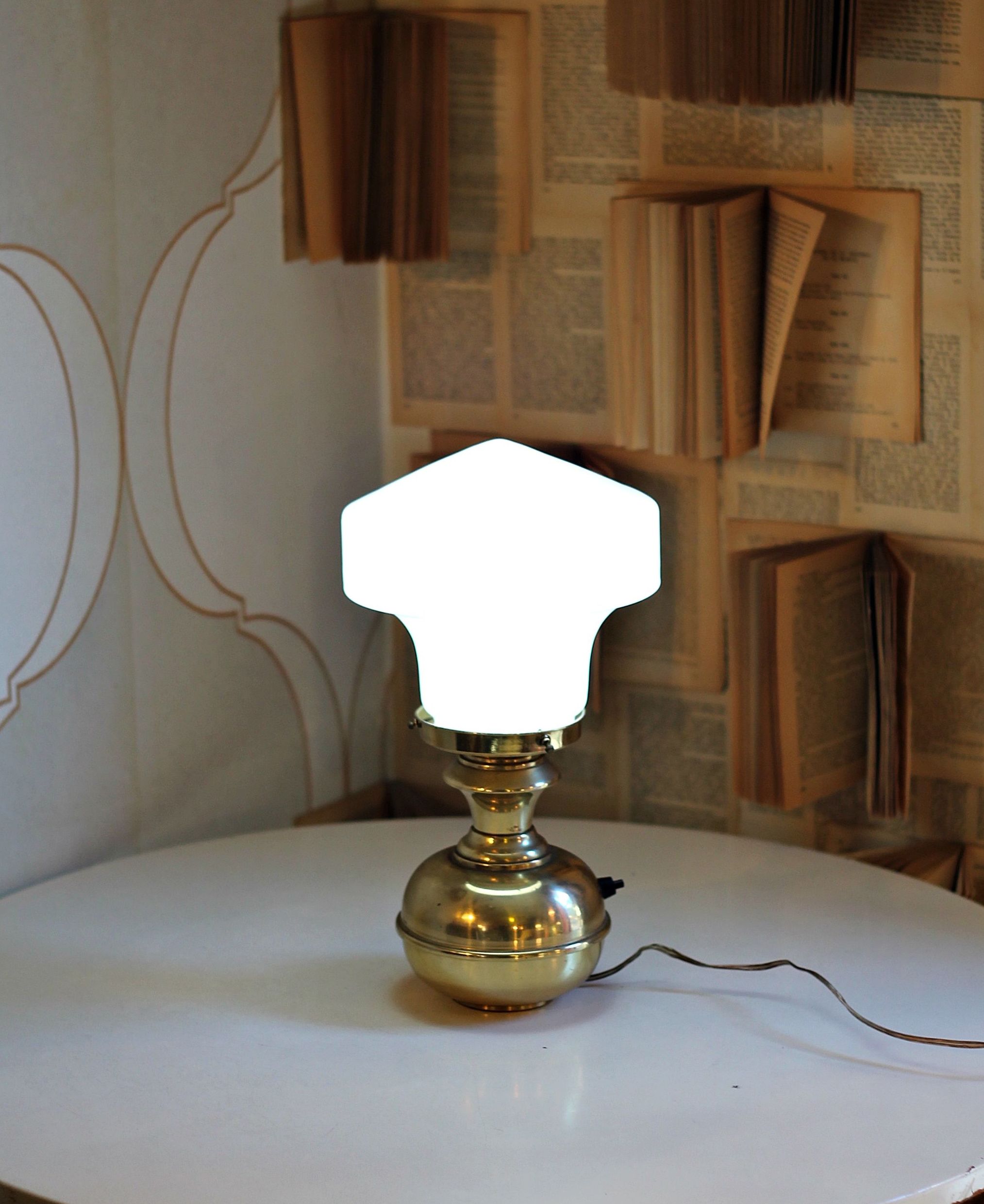 Lámpara de mesa antigua: de Ruzafa Vintage Lámpara de mesa antigua: de Ruzafa Vintage