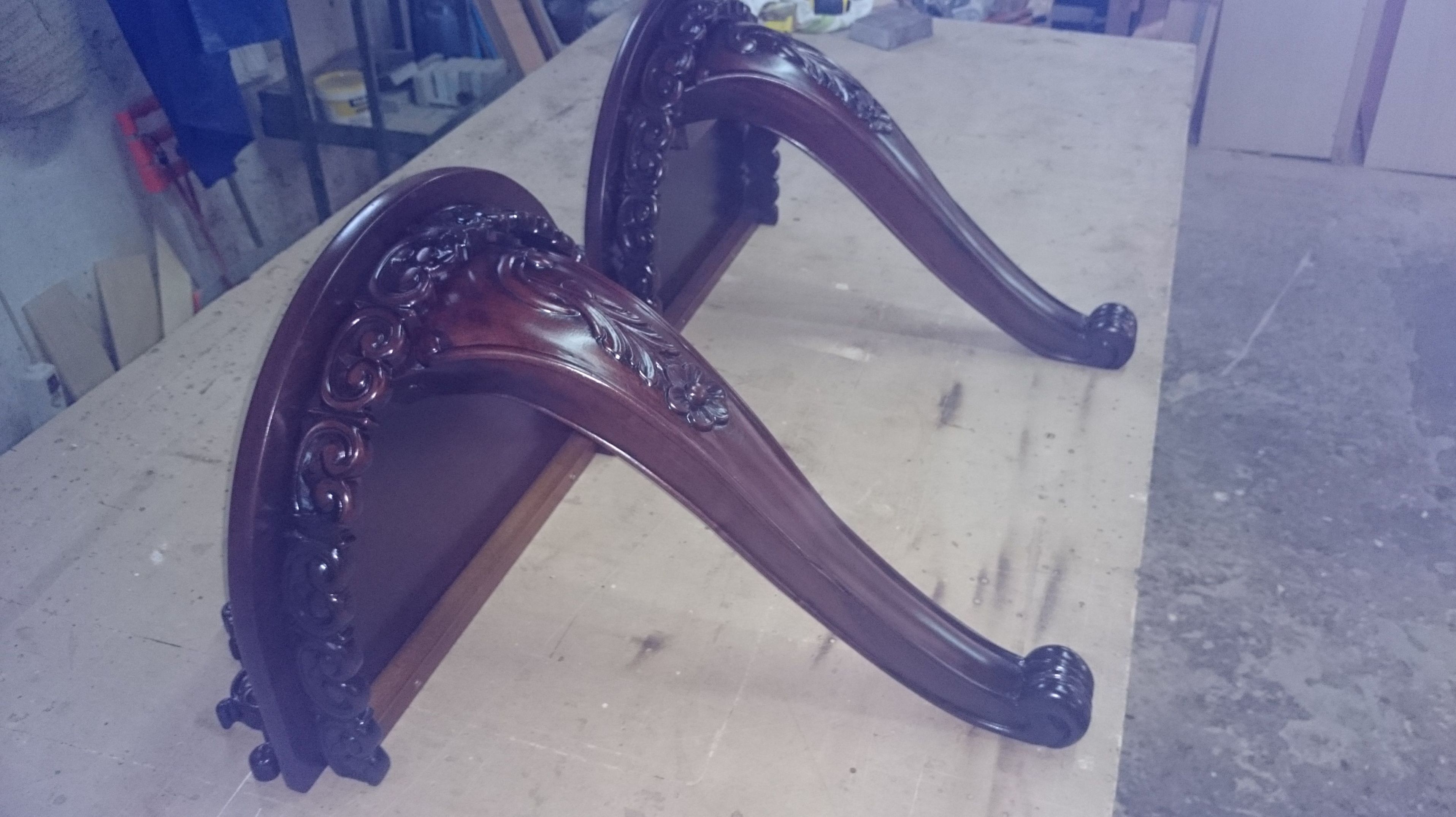 Restauración de muebles antiguos: Artesanos de la Madera de Carpintería Tosan Restauración de muebles antiguos: Artesanos de la Madera de Carpintería Tosan