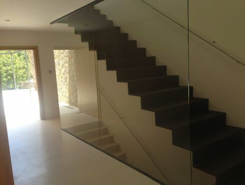 Vivienda unifamiliar con piscina: Obras realizadas de Construcciones Ses Planes d'Alaró Vivienda unifamiliar con piscina: Obras realizadas de Construcciones Ses Planes d'Alaró