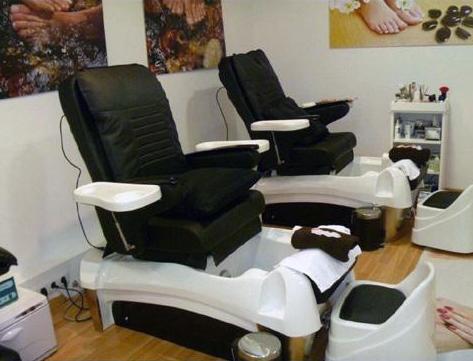 Pedicura Hidraplus : Servicios de Divinity Body Nails Pedicura Hidraplus : Servicios de Divinity Body Nails