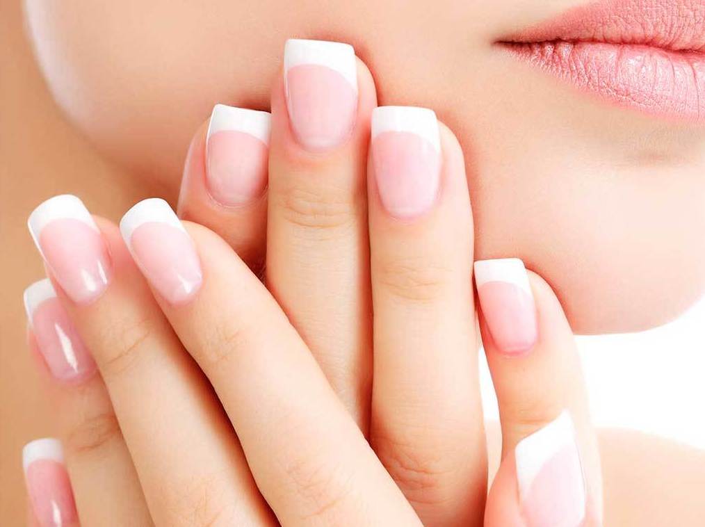 Francesa Esculpidas : Servicios de Divinity Body Nails Francesa Esculpidas : Servicios de Divinity Body Nails