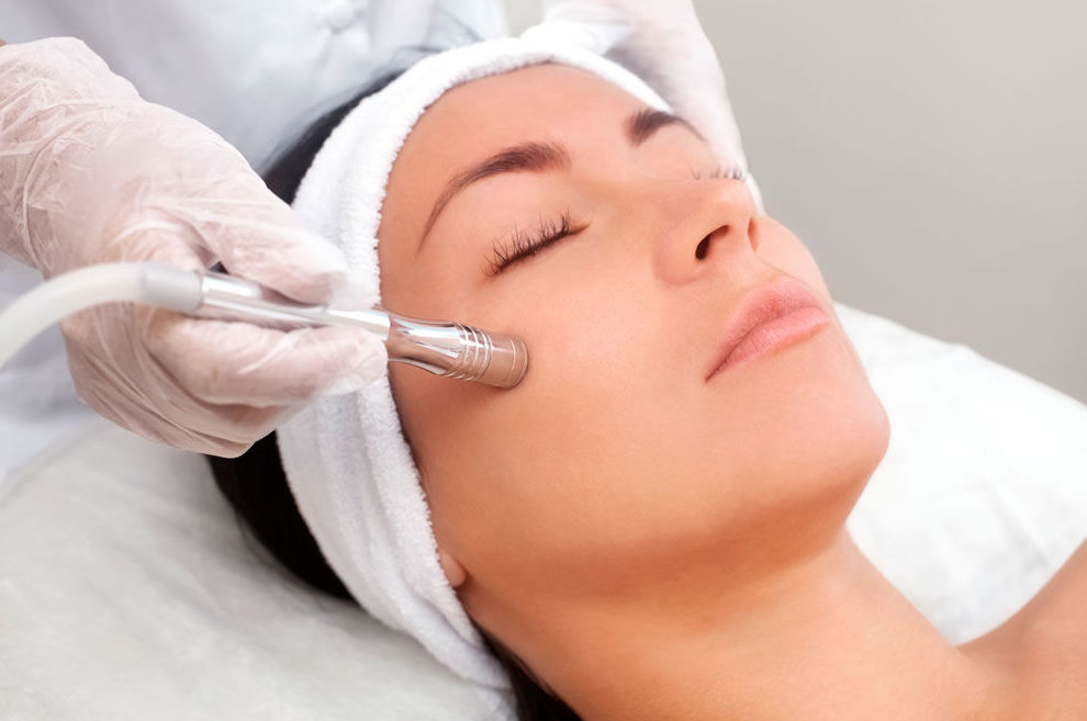Microdermoabracion Punta de Diamante: Servicios de Divinity Body Nails Microdermoabracion Punta de Diamante: Servicios de Divinity Body Nails