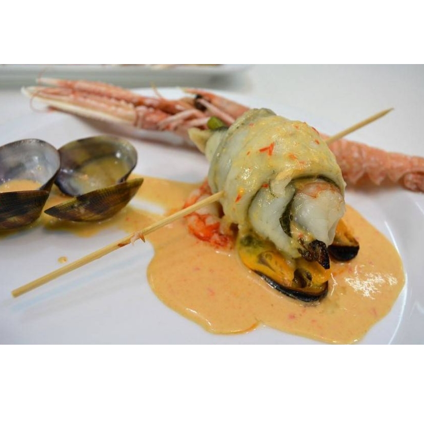 Popietas de rodaballo en salsa roja: Servicios de Pescados Cano Popietas de rodaballo en salsa roja: Servicios de Pescados Cano