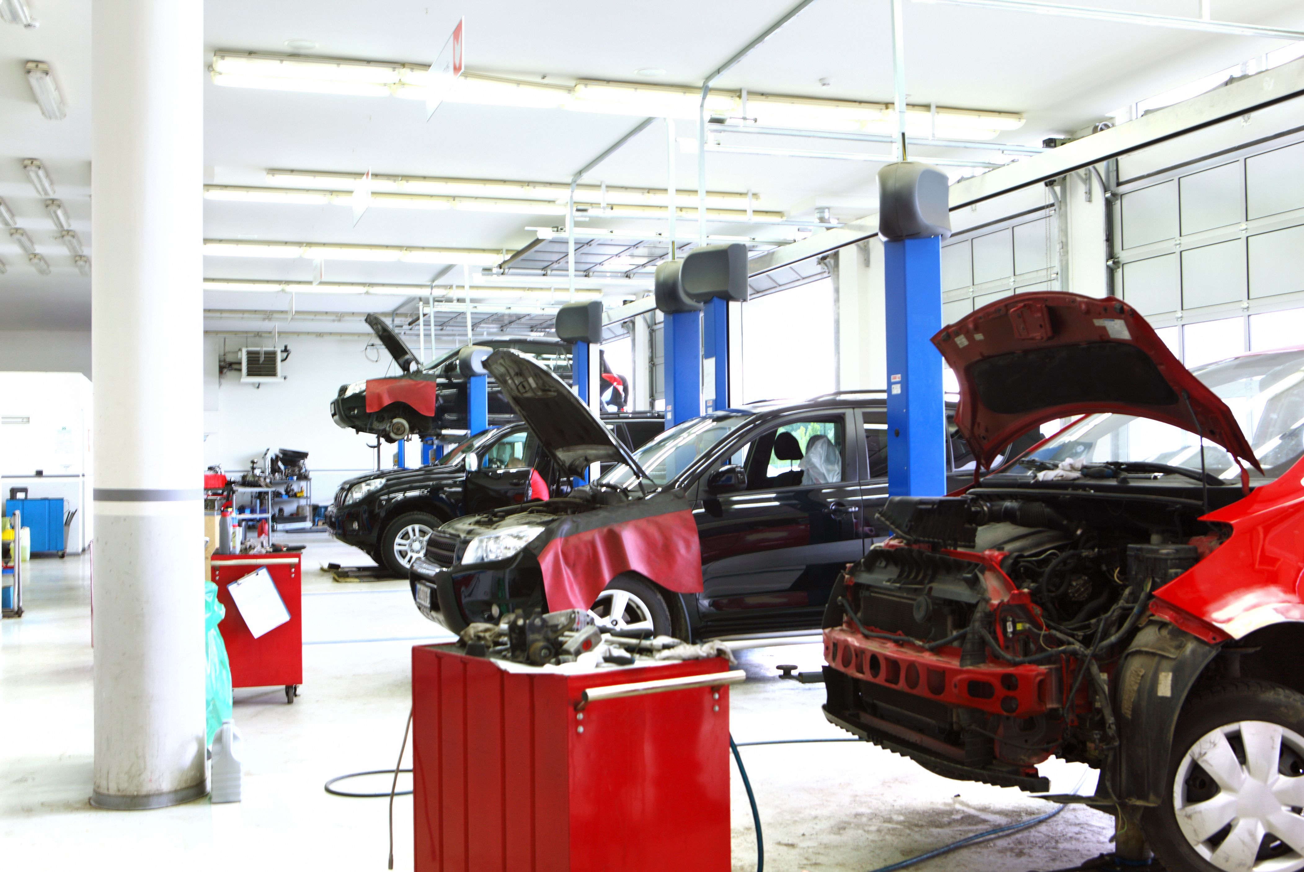 Servicios mecánicos: Servicios de Centro Motor Servicios mecánicos: Servicios de Centro Motor