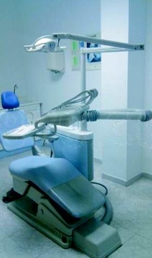 Implantes: Servicios de Clínica Dental Dra. Amparo Magraner Implantes: Servicios de Clínica Dental Dra. Amparo Magraner