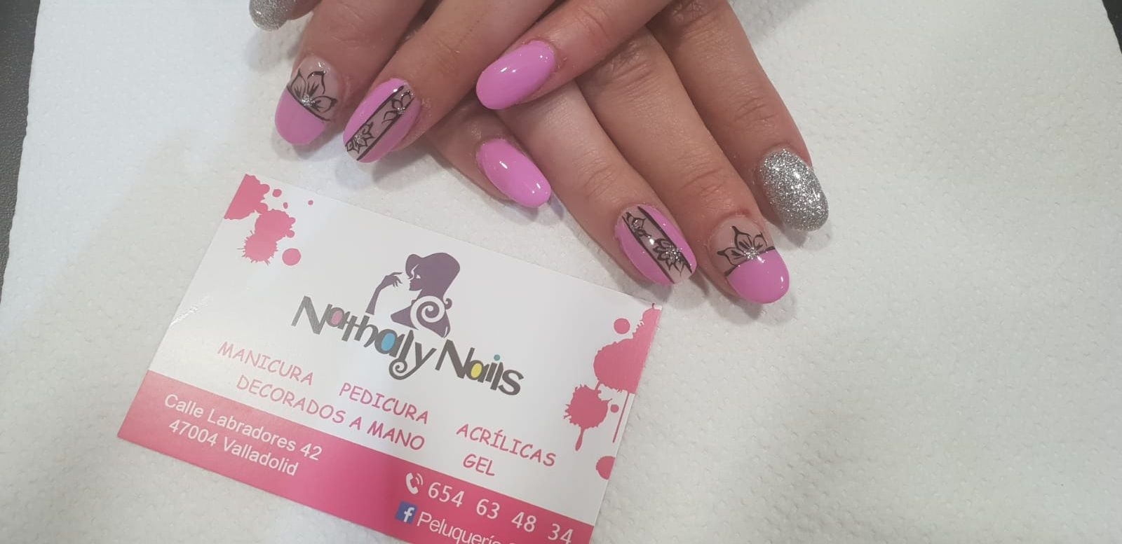 Decoradas: Servicios de Nathaly Nails Decoradas: Servicios de Nathaly Nails