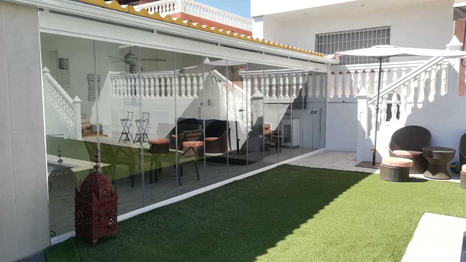 Cerramientos de terrazas: Servicios y Productos de Acristalamientos Diansa Cerramientos de terrazas: Servicios y Productos de Acristalamientos Diansa