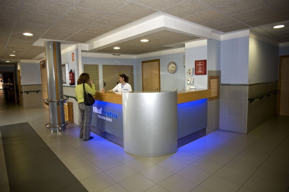 Recepción: SERVICIOS de Vital Centro Tercera Edad Recepción: SERVICIOS de Vital Centro Tercera Edad